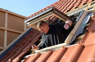 Pose de fenêtres de toit Velux à Ploemeur